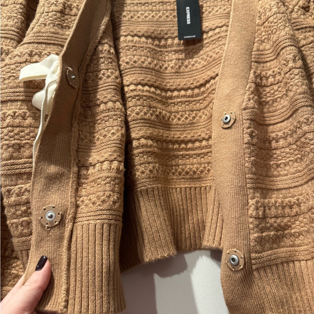 NWT! Express Textured V-Neck Bow Cardigan Size XL - Picture 8 of 16